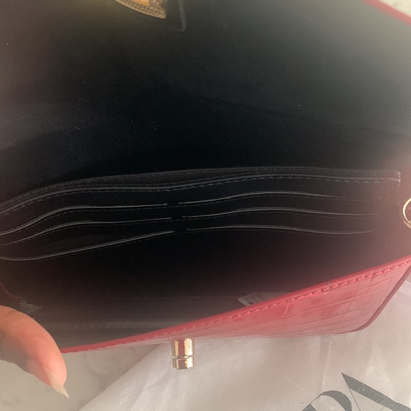 🔴SOLD🔴BRAND NEW ZARA CLUTCH - Picture 4 of 7